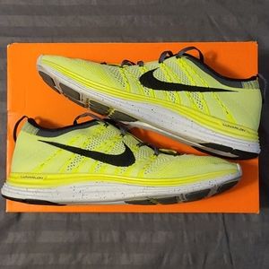 Nike Flyknit Lunar One